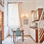 Medusa - Monolocale Centro Apartment