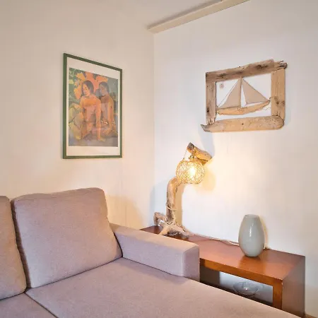 Medusa - Monolocale Centro Finale Ligure